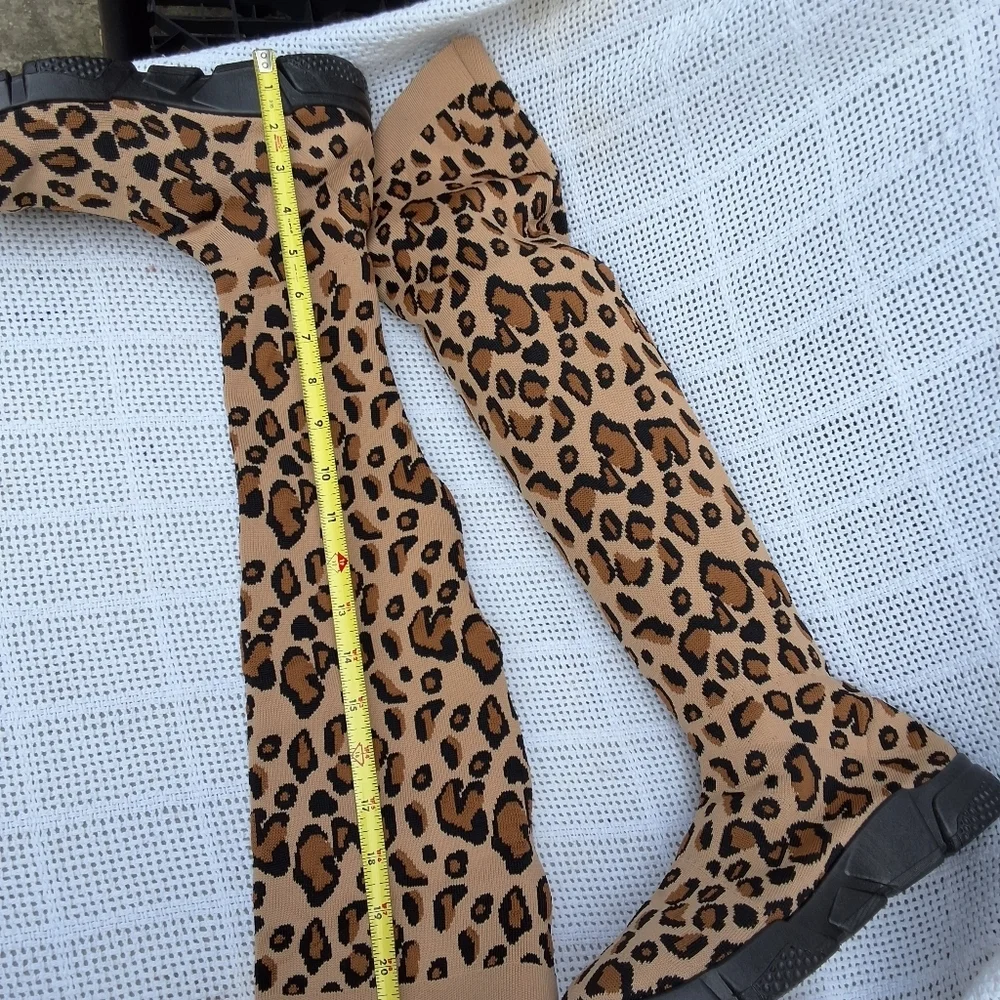 Avaline Leopard Print Knee High Stretch Boots Womens Size 10 Pull On New In Box - Picture 7 of 10